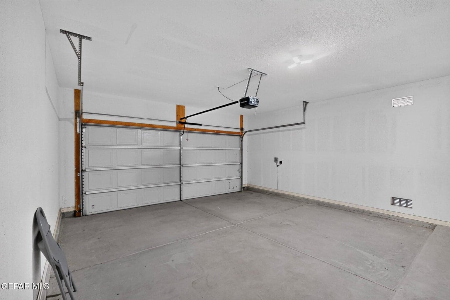 2 Car Garage