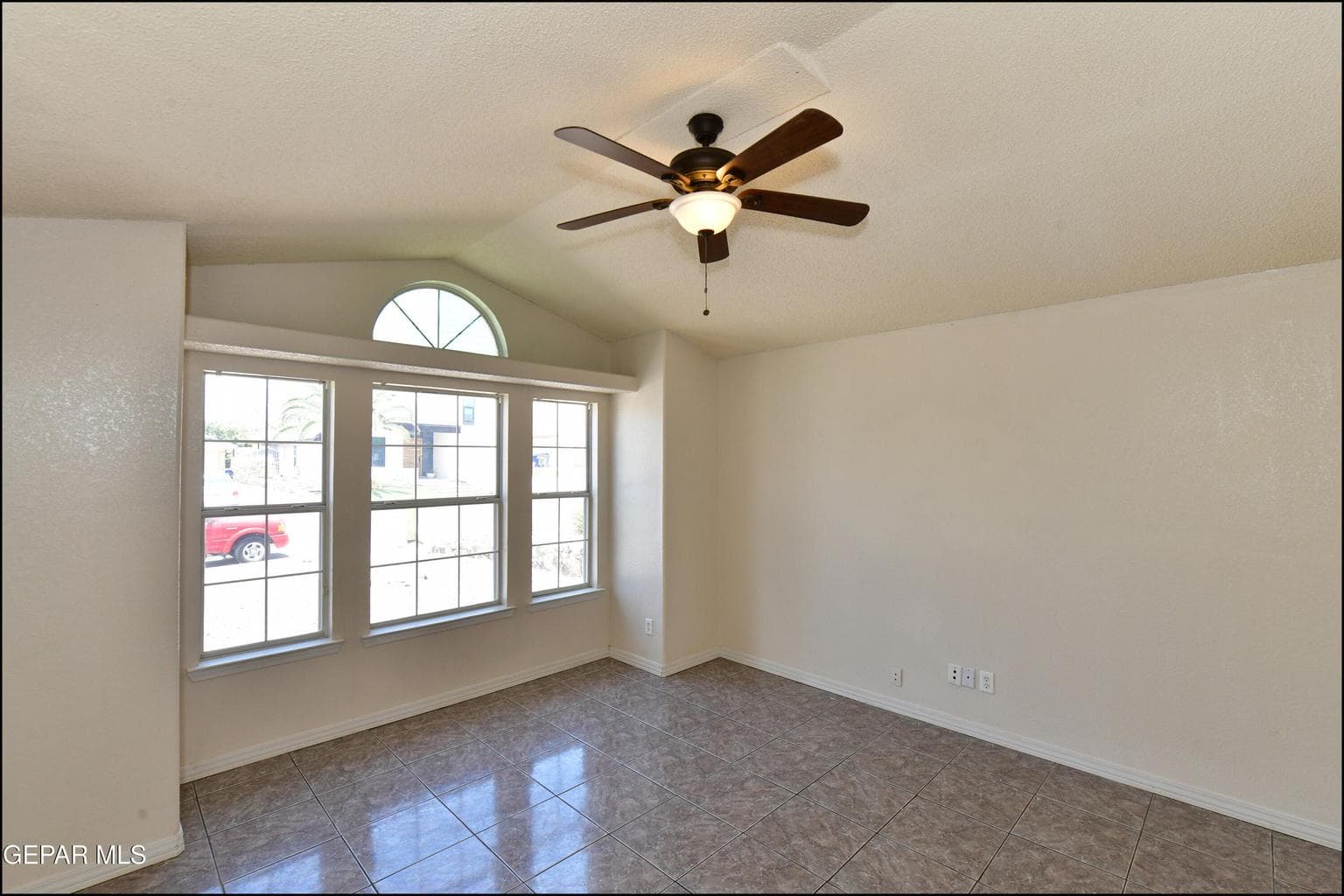 Living/dining areas