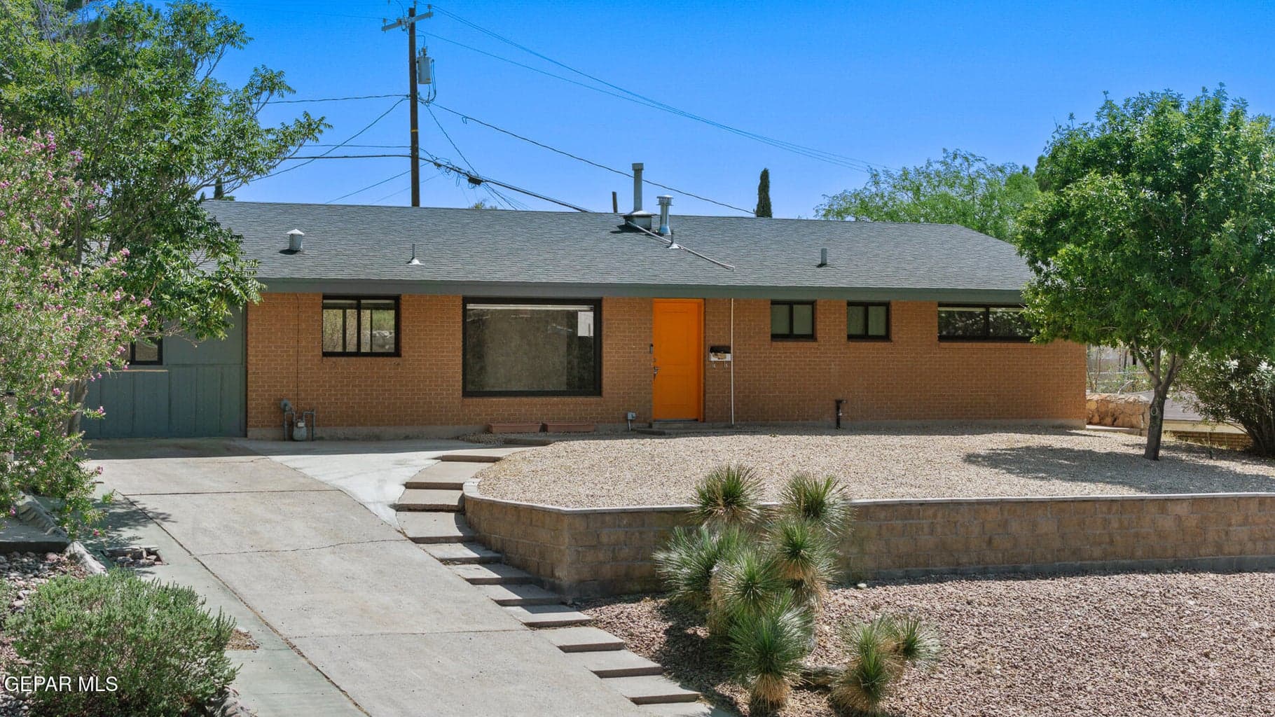 814 Galloway MLS-34