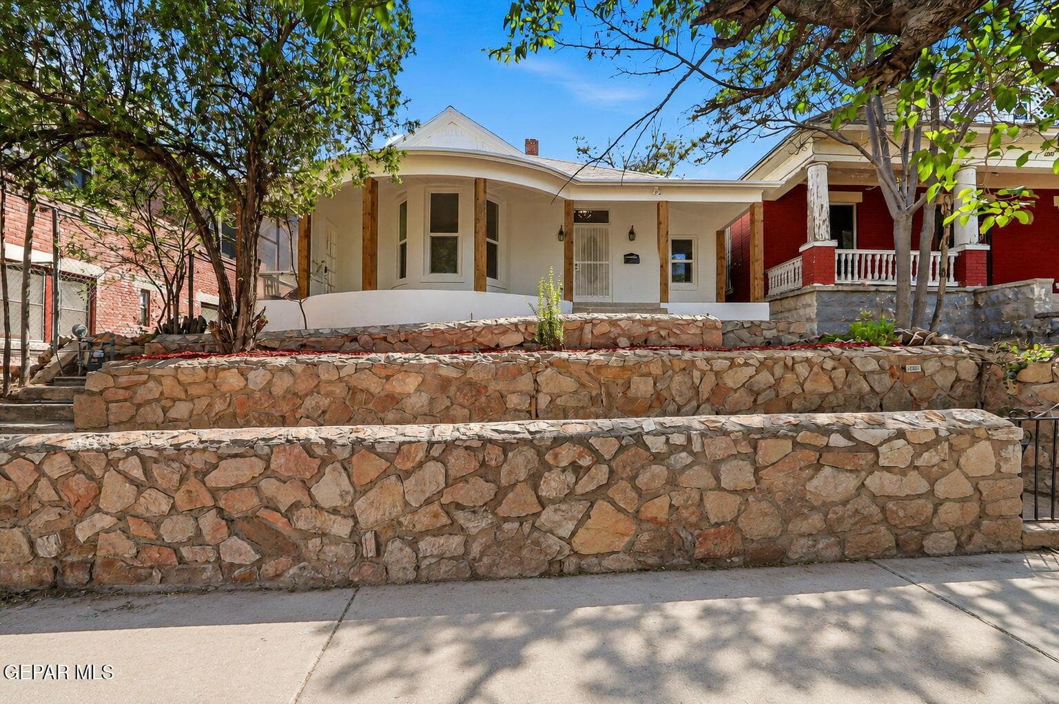 Photo of 1207 N Kansas Street