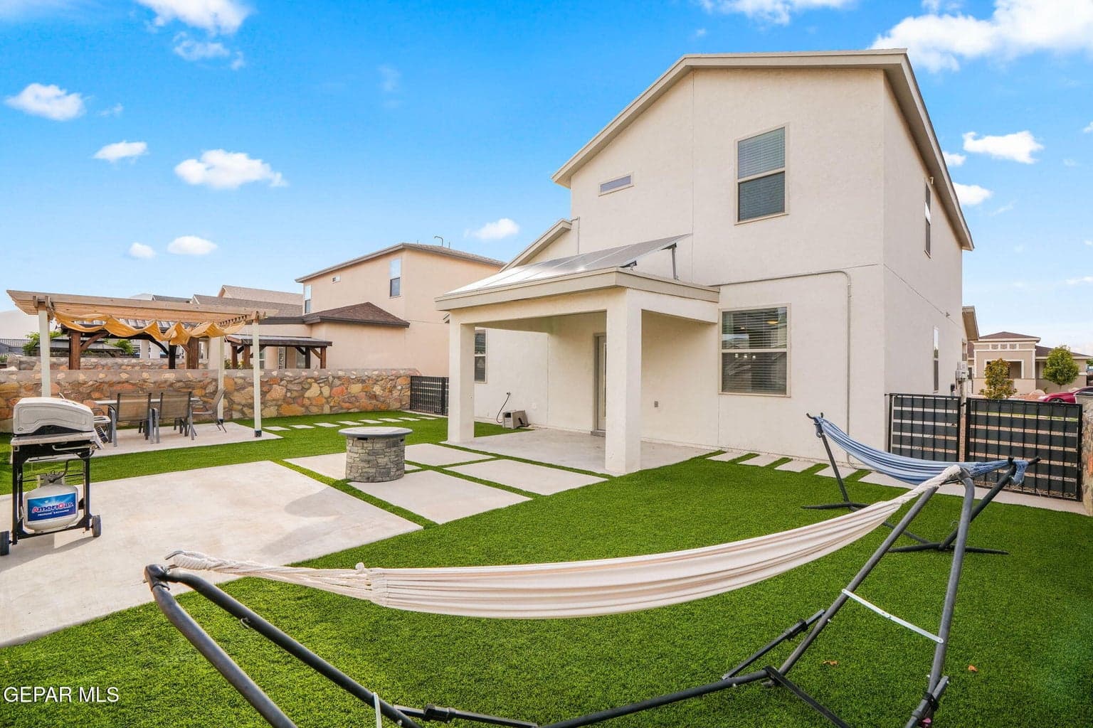 5464 Stonehill Dr-43