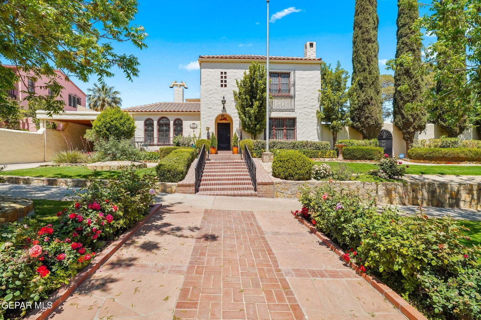3009 SILVER Avenue