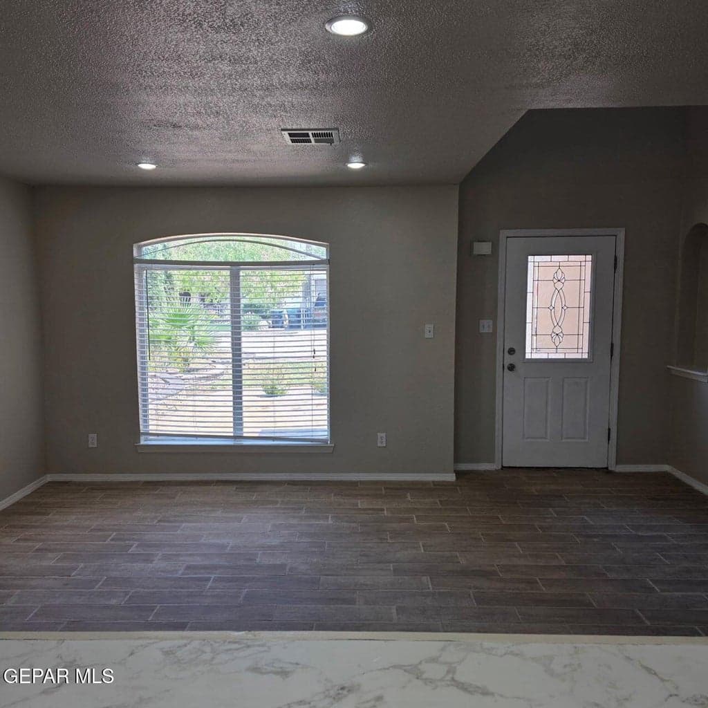 12248 Holy Springs, 34