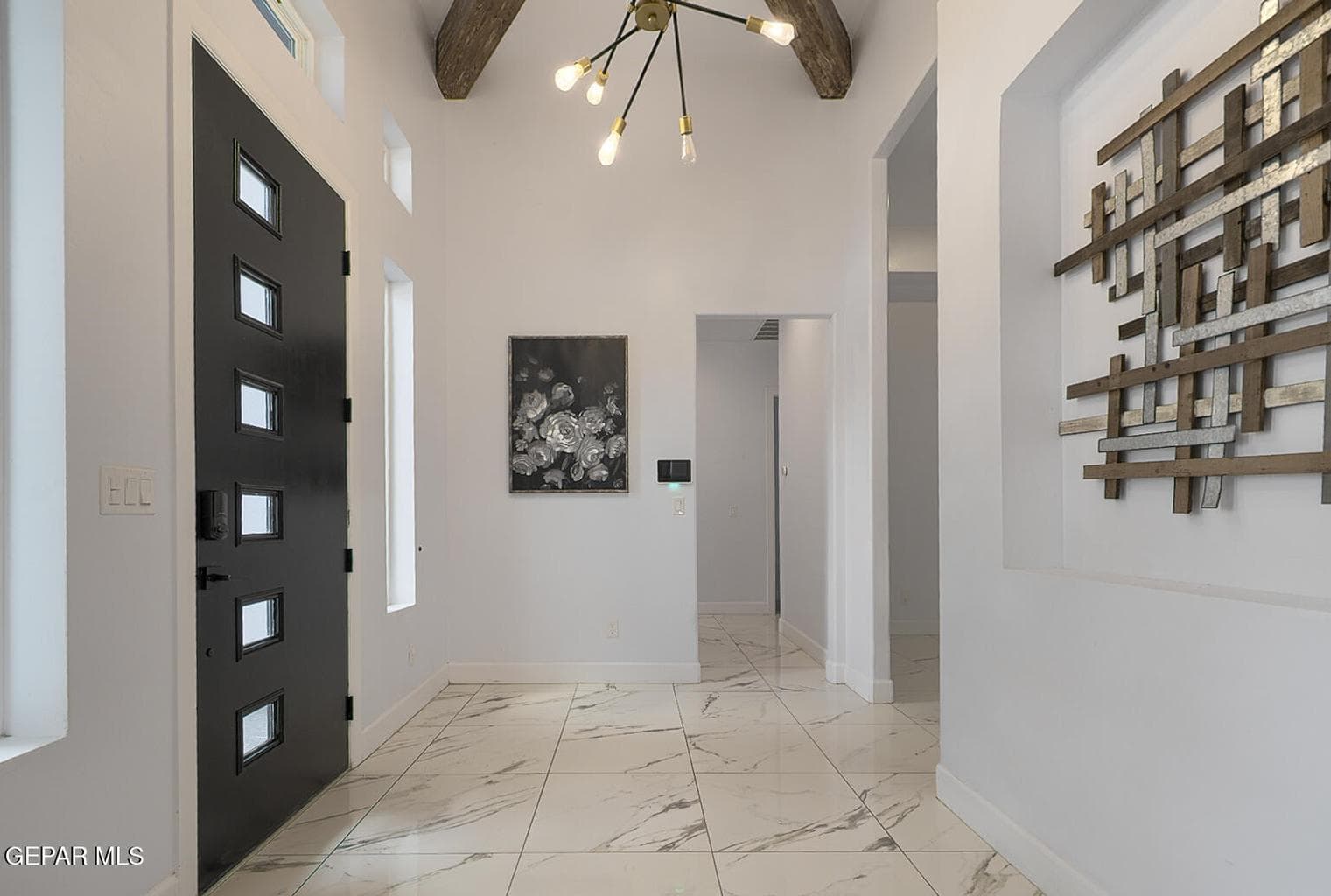 7344-Bobcat-Hollow-Foyer-2
