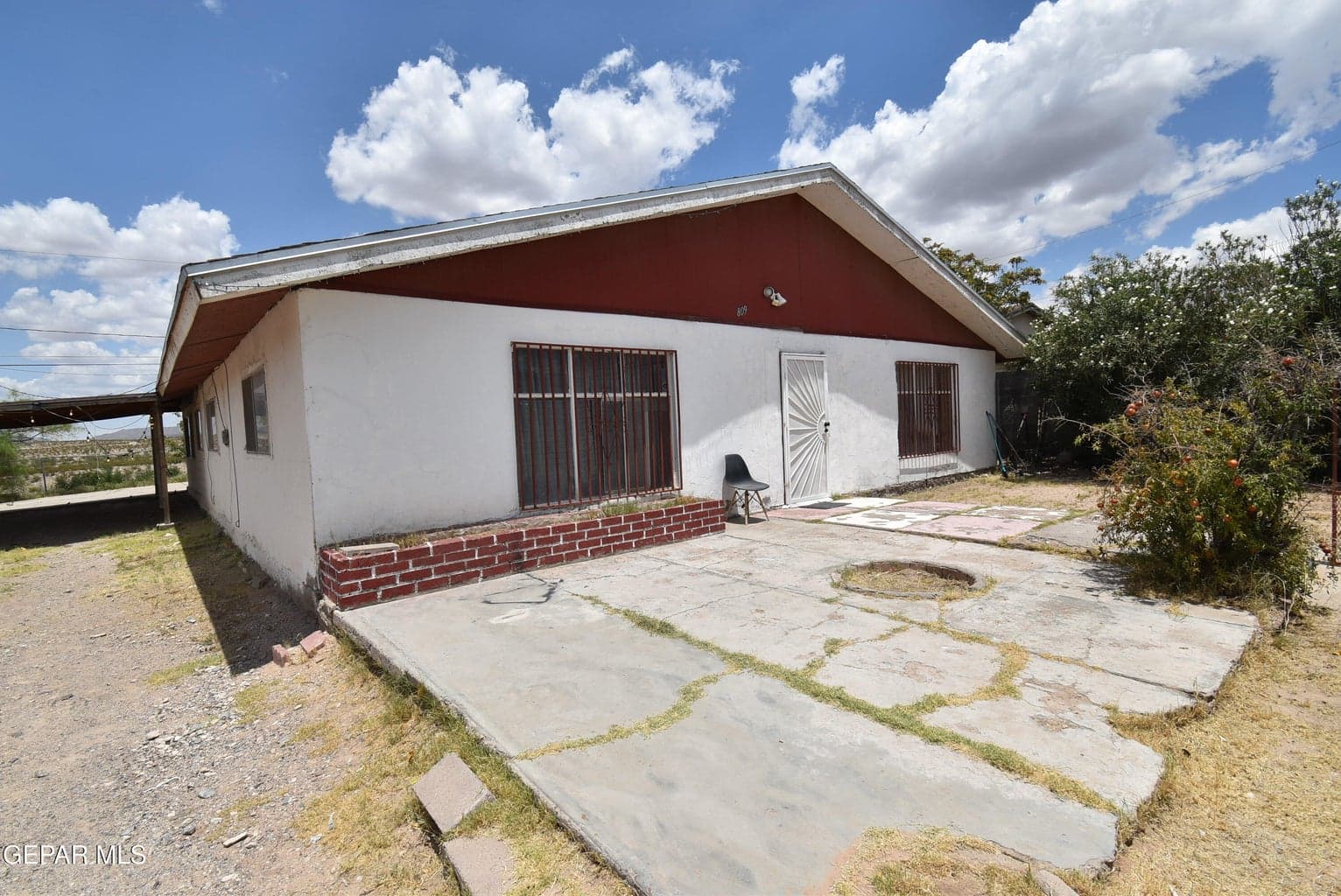 809 COACH Road