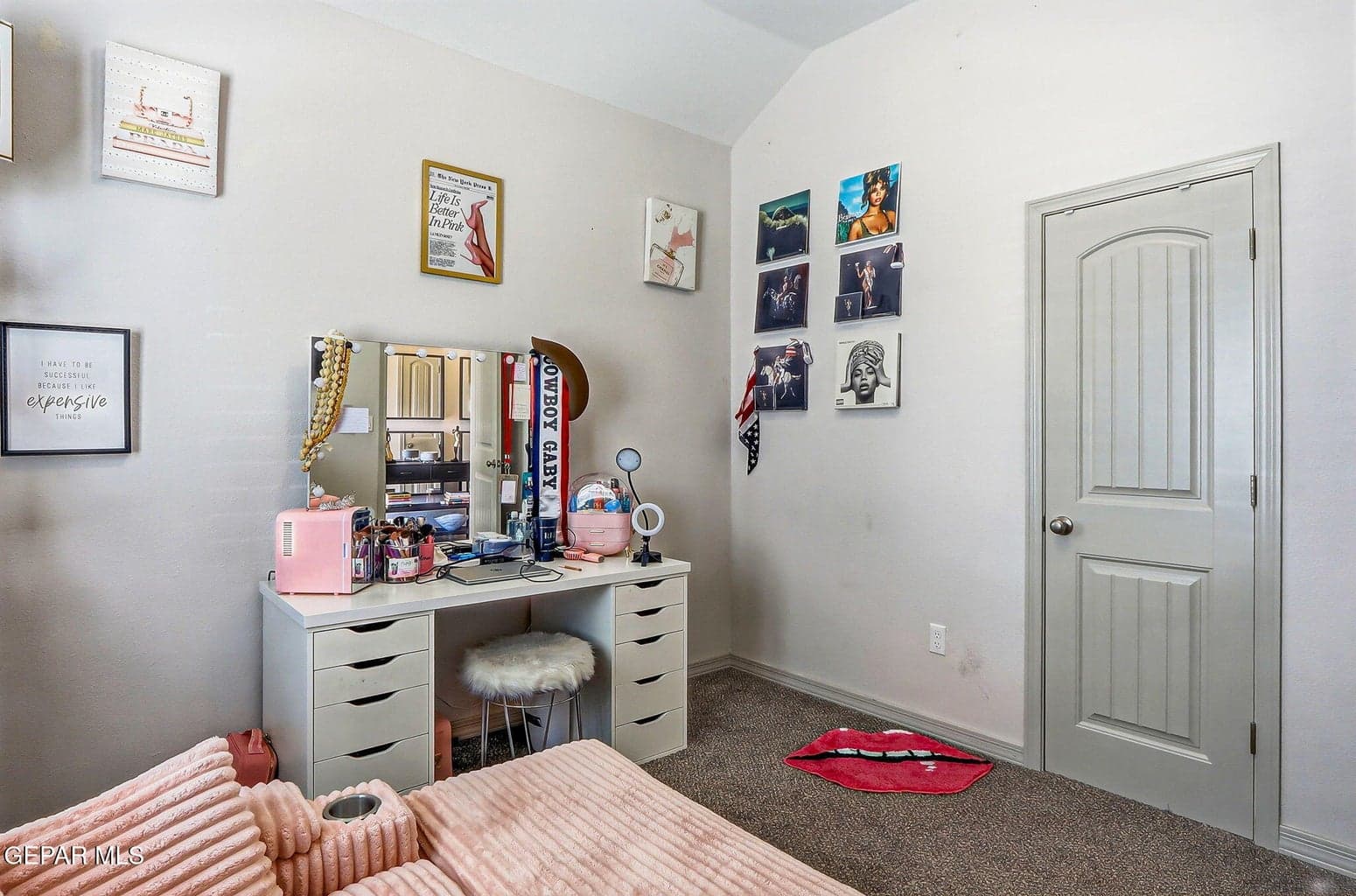 1st bedroom closet