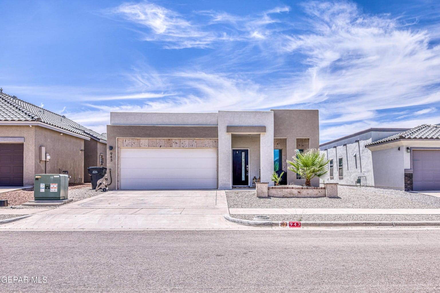 943 FOLLIFOOT Place