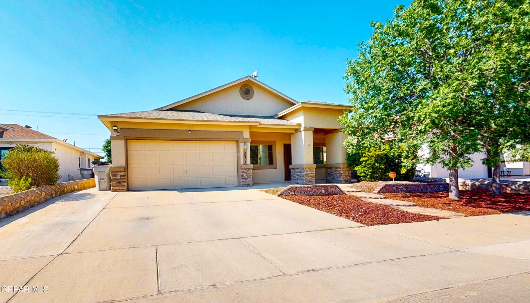 1 front of house 14208-Honey-Point-Dr-07