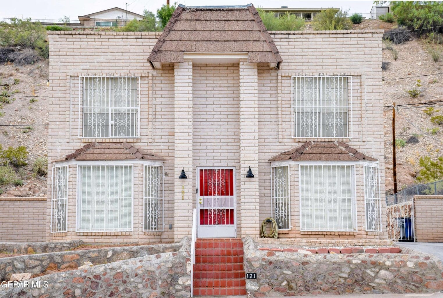 121 FOUNTAIN Road
