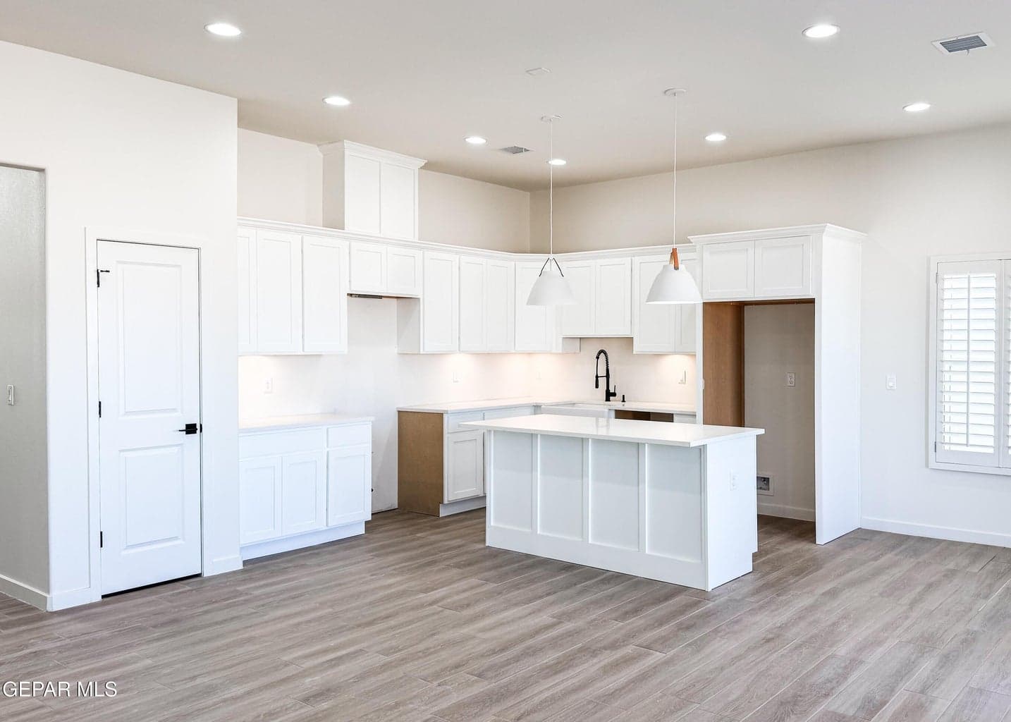 10712 Walden Pond-2 copy