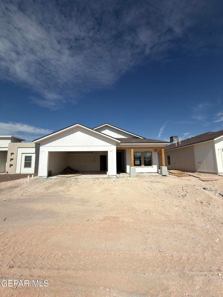 3881 PERSPECTIVE Street