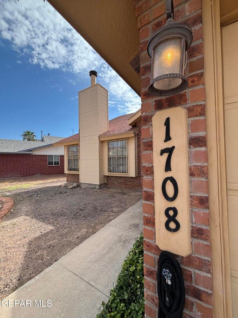 1708 FIREHOUSE Drive