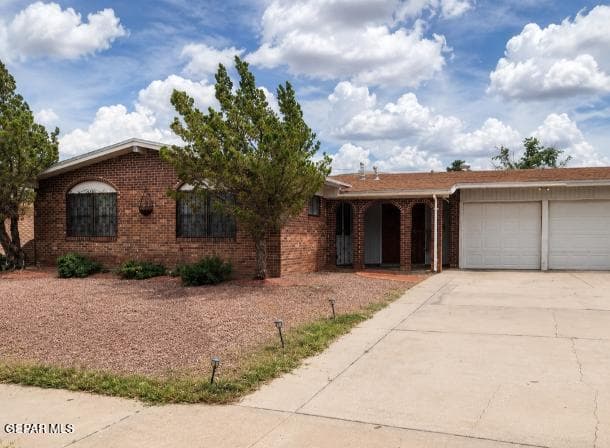 Photo of 10140 RENFREW Drive