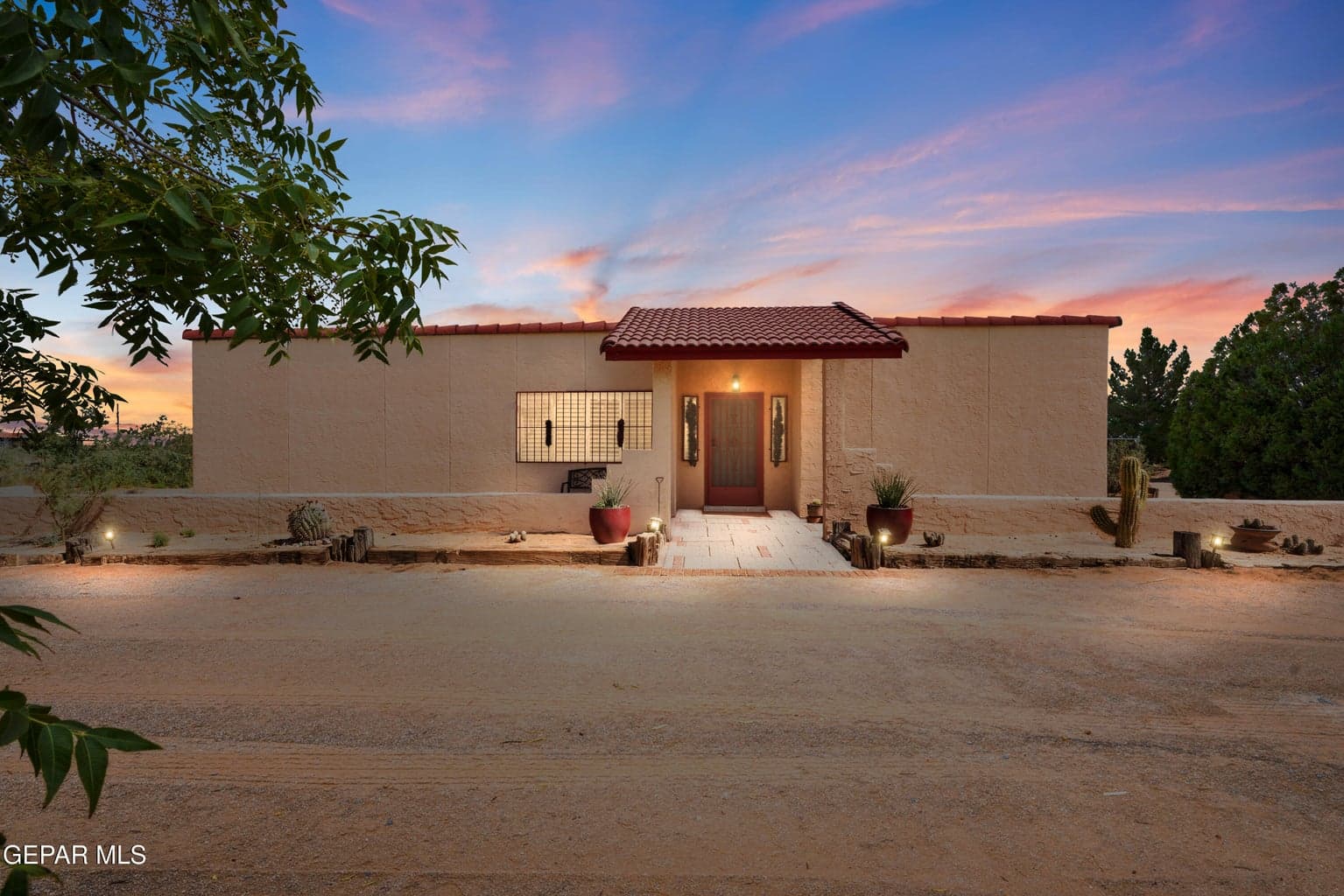 5249 DESERT WILLOW Drive