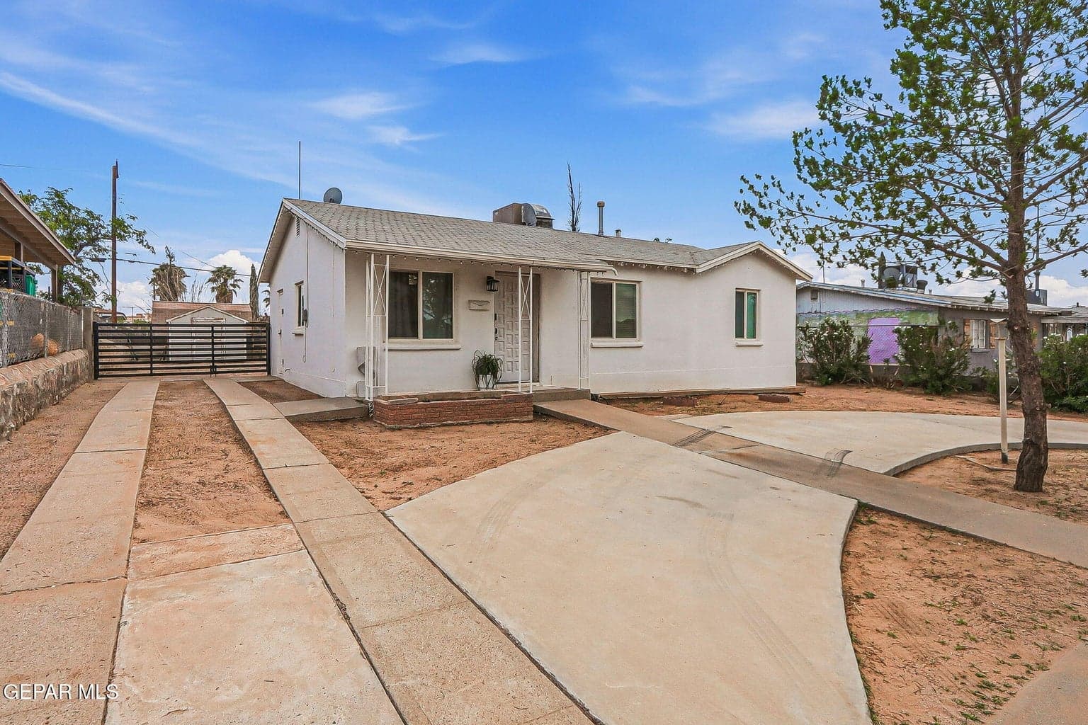 1112 Cimarron Street