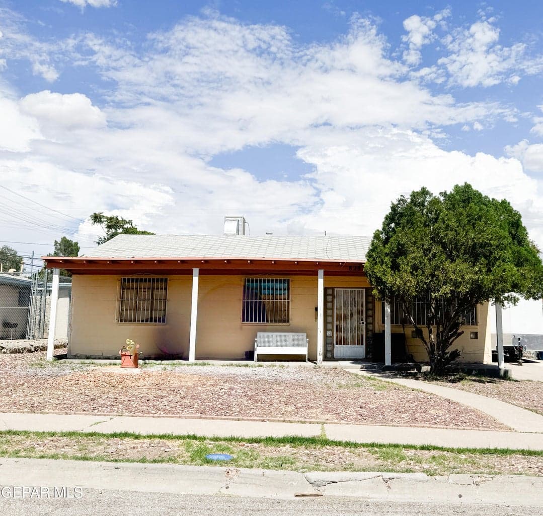 828 OLSON Street