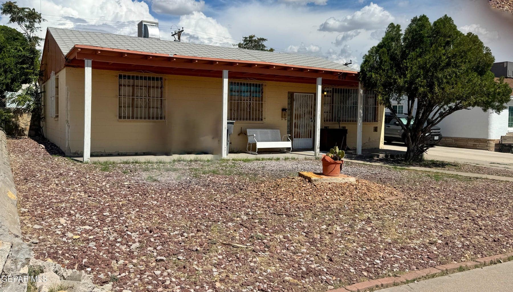 828 Olson Large Lot
