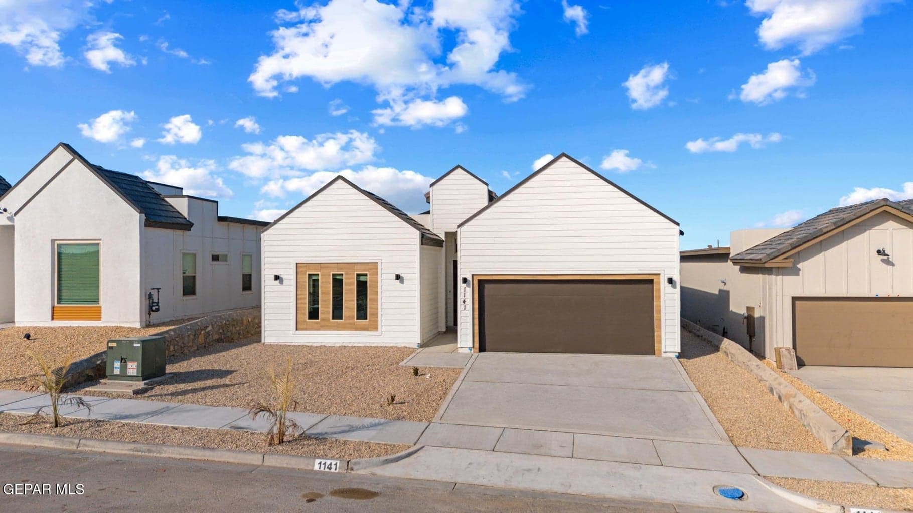 Photo of 828 FAIRFORD Place