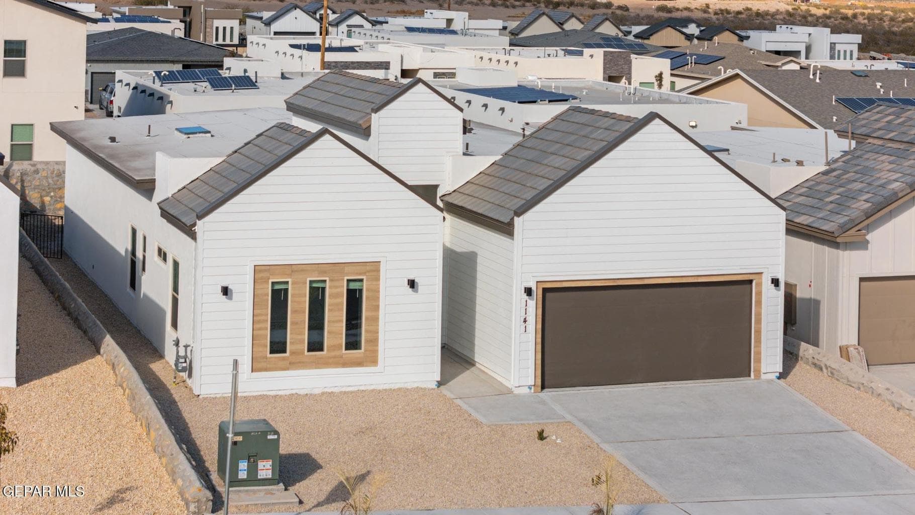 1141 Brass Hill MLS-39