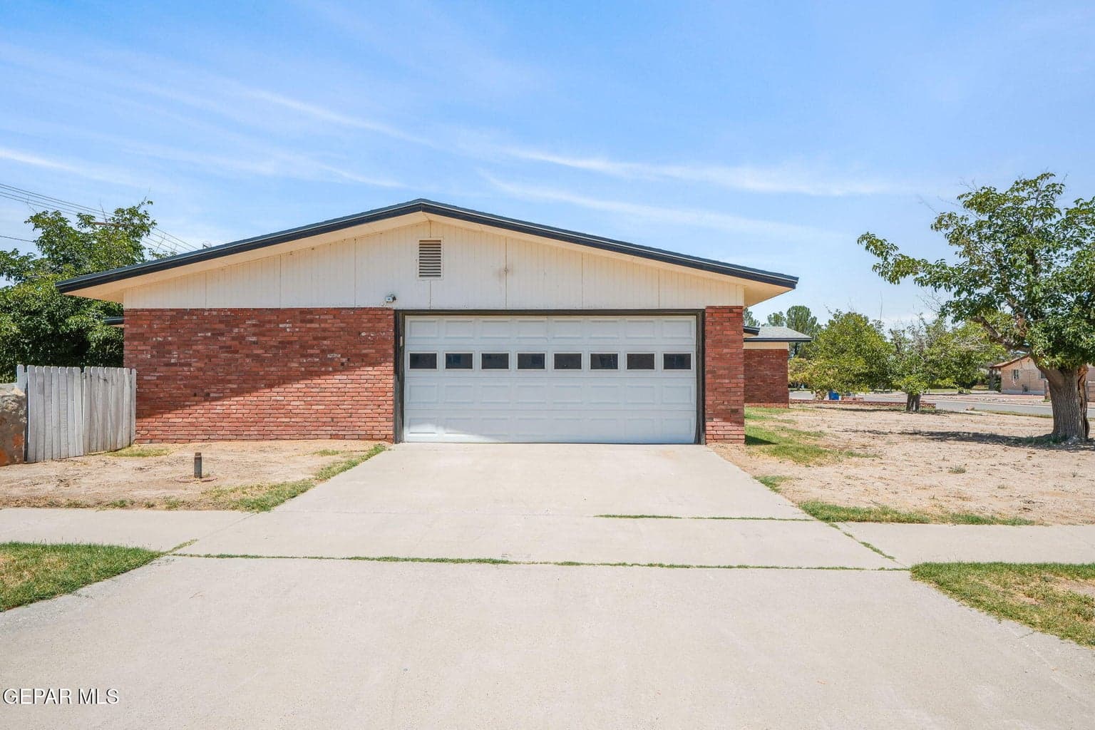 4136 Perth Dr-4