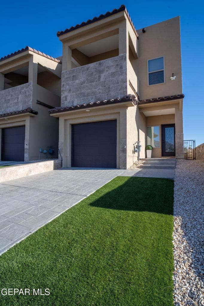 Photo of 6315 Escondido Drive Unit I