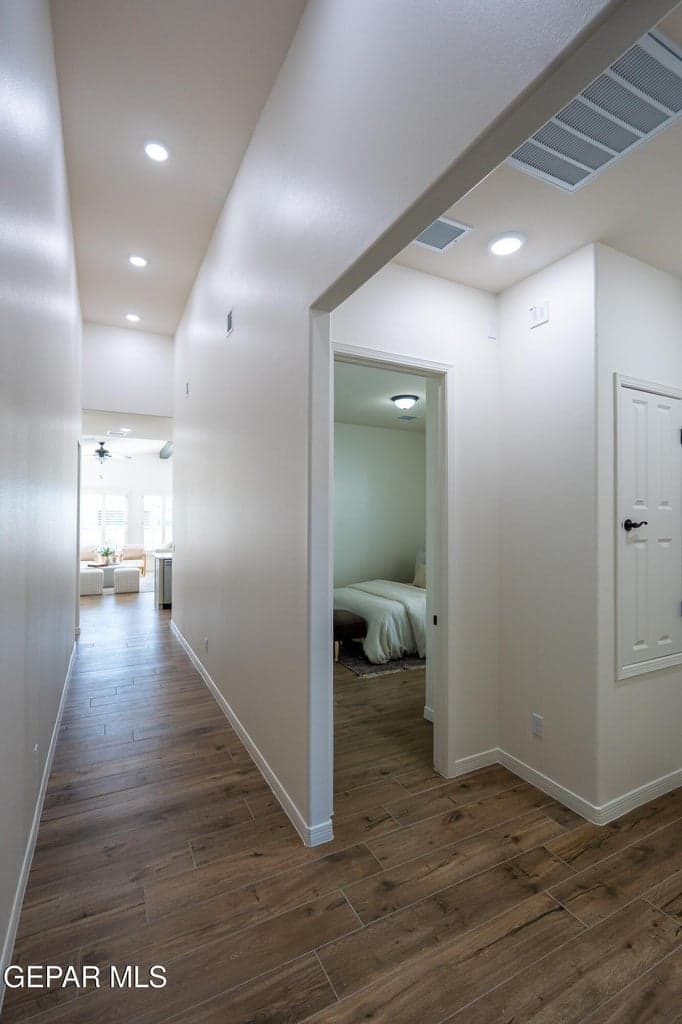 3821 Aspire MLS-5
