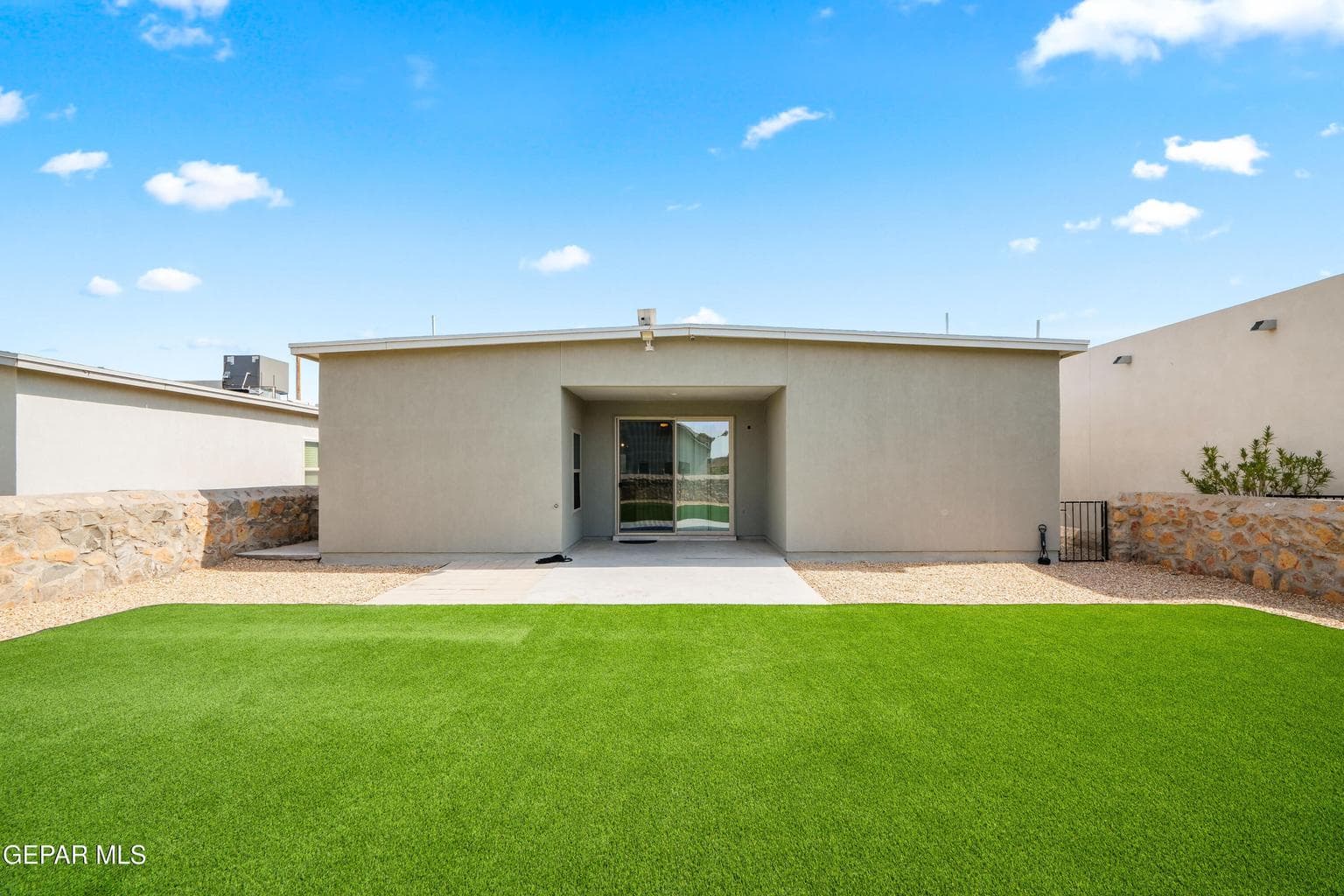 14833 Tierra Mirage Ave-40