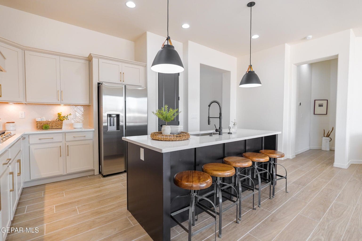 12404 Amesbury Ave-14
