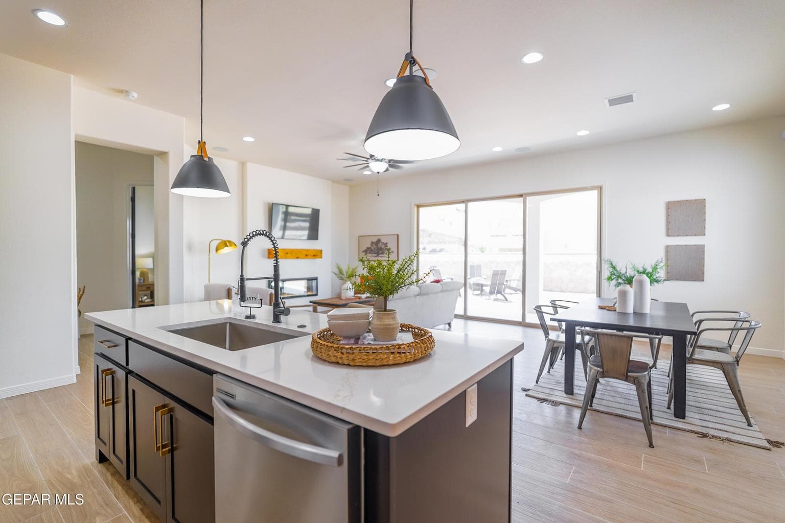 12404 Amesbury Ave-15