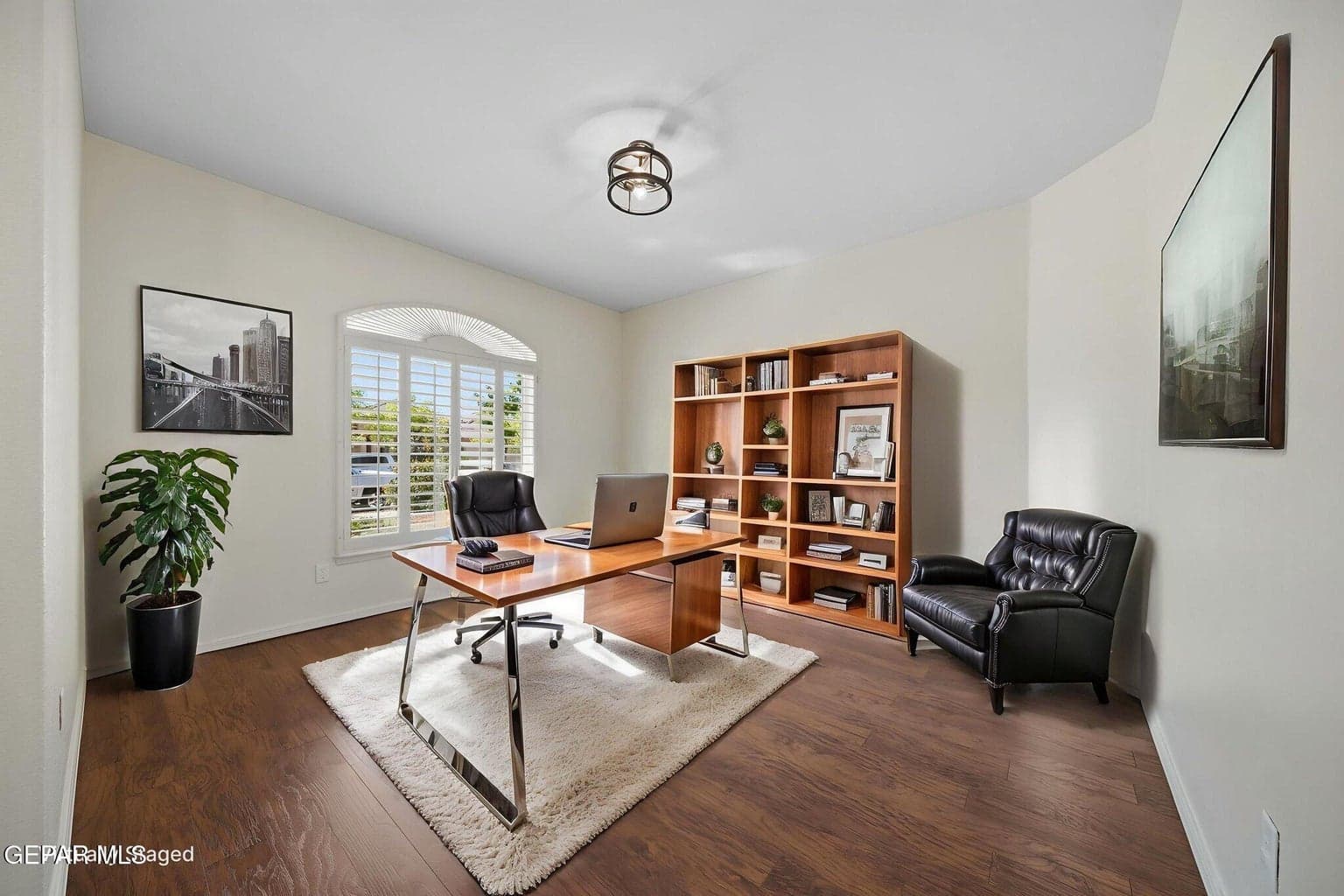 Formal living