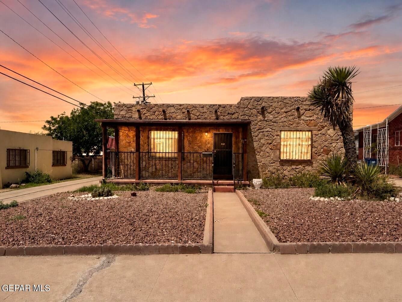 Photo of 835 SIERRA Street