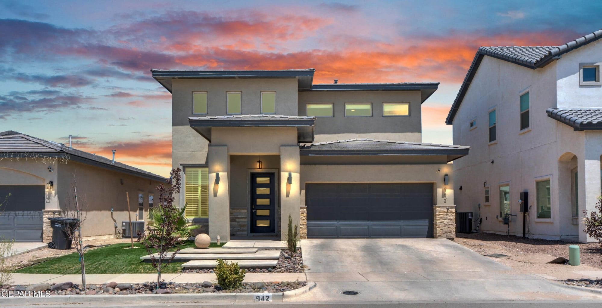 942 AIRSHIP Place