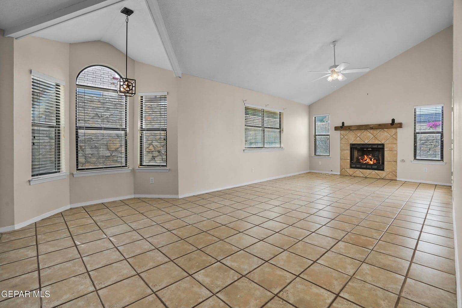 Cozy breakfast nook located near the great room and kitchen.