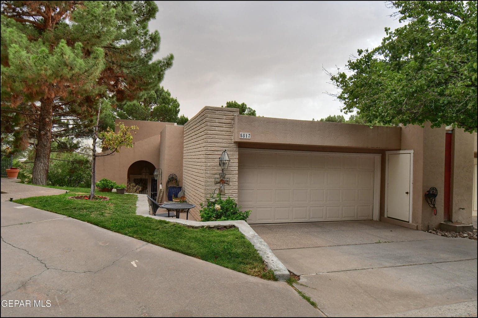 5817 MIRA SERENA Drive
