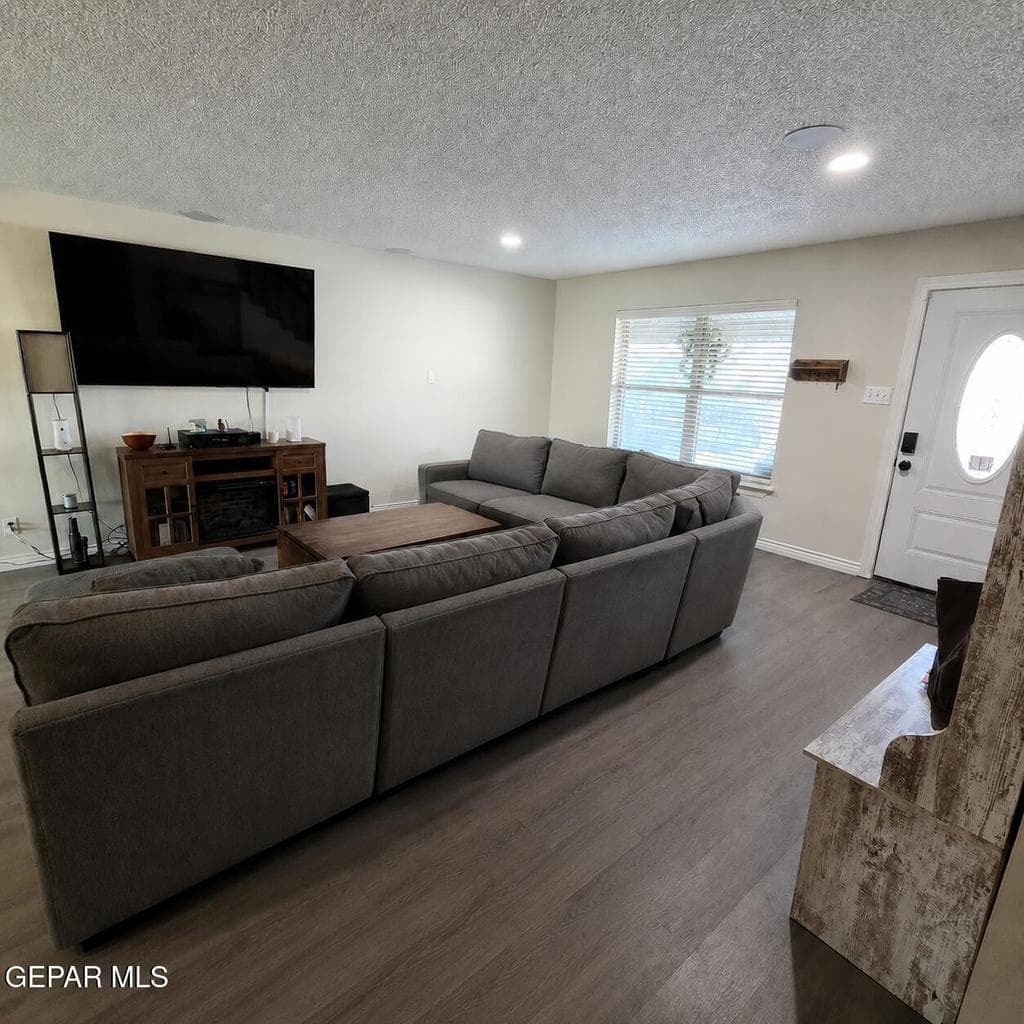 Living area 1