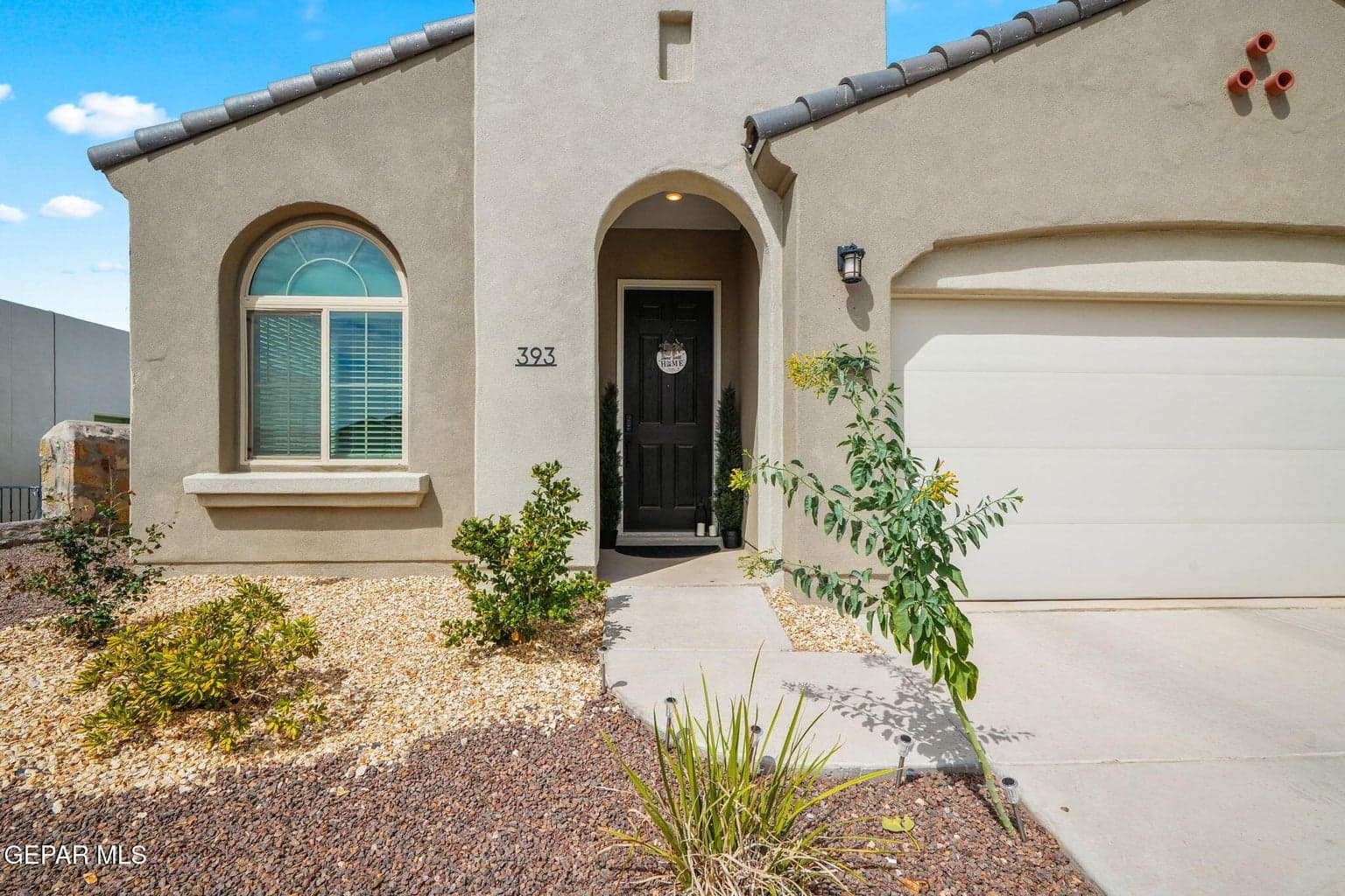 393 Coleford Ln-4