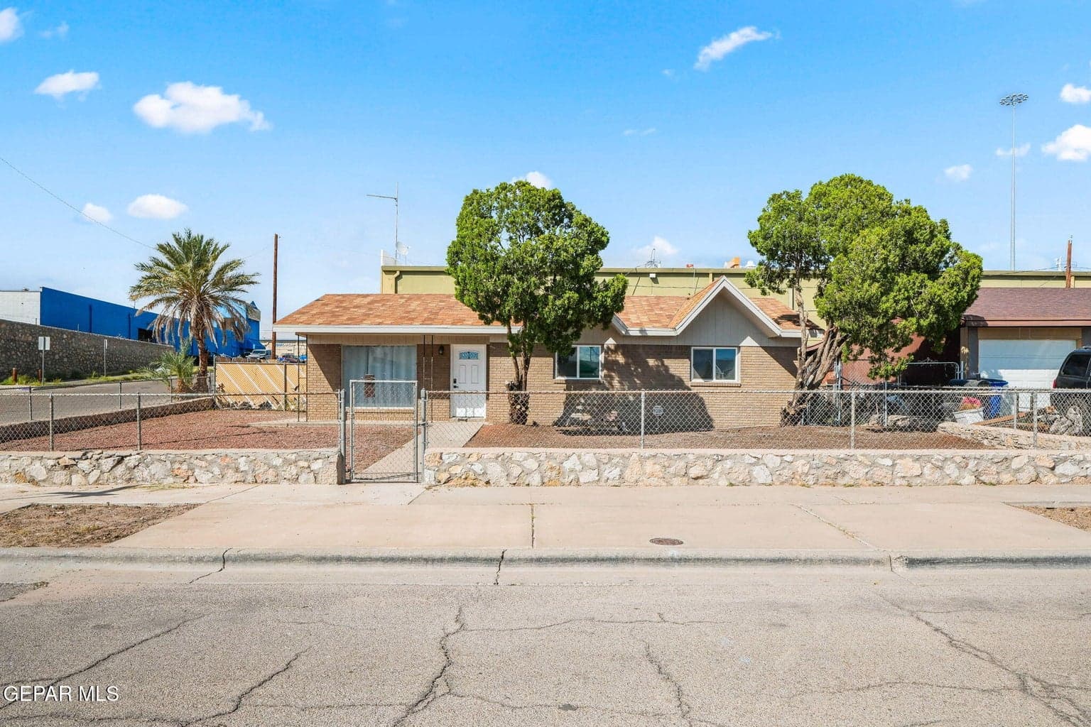 7201 Safford Ct-1