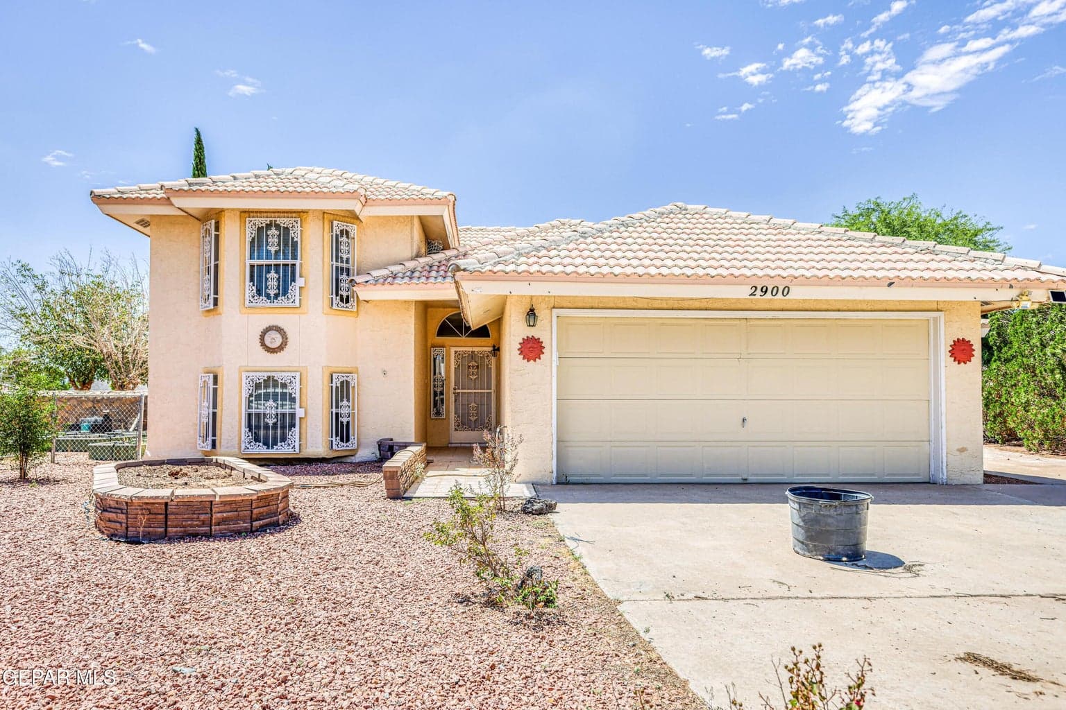 2900 CAMARENA Place