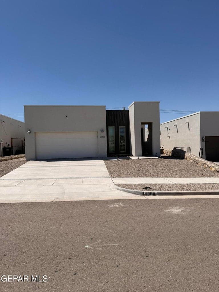 13110 CASTLEFORD Lane
