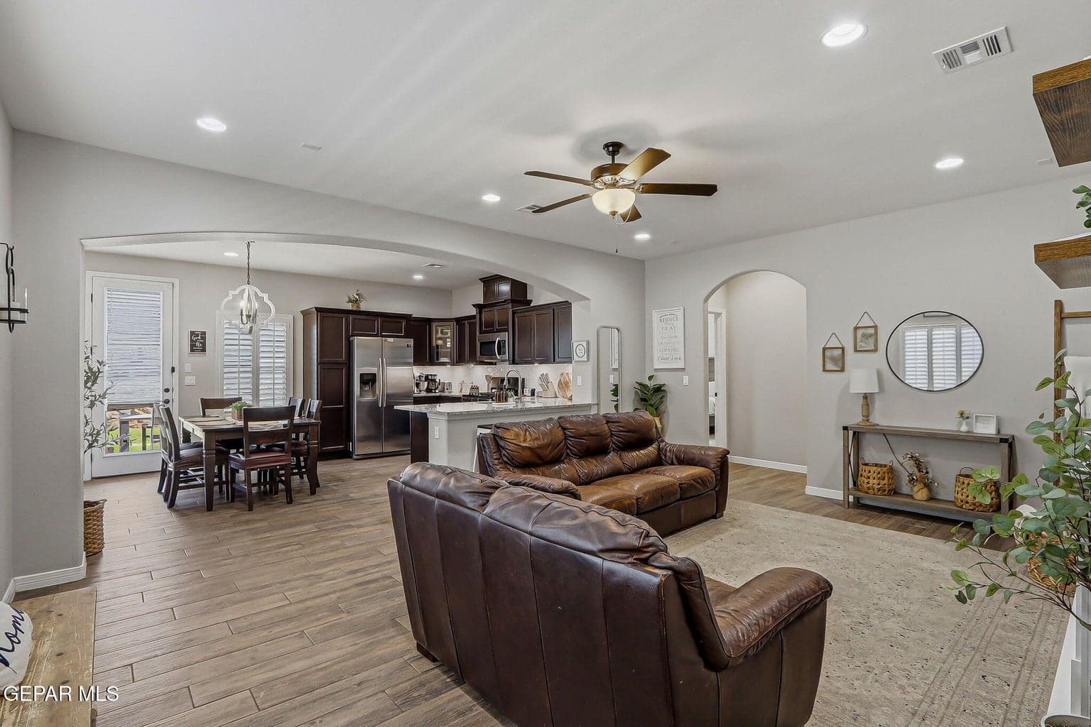 13761-garforth-ave-horizon-city-tx-02-li