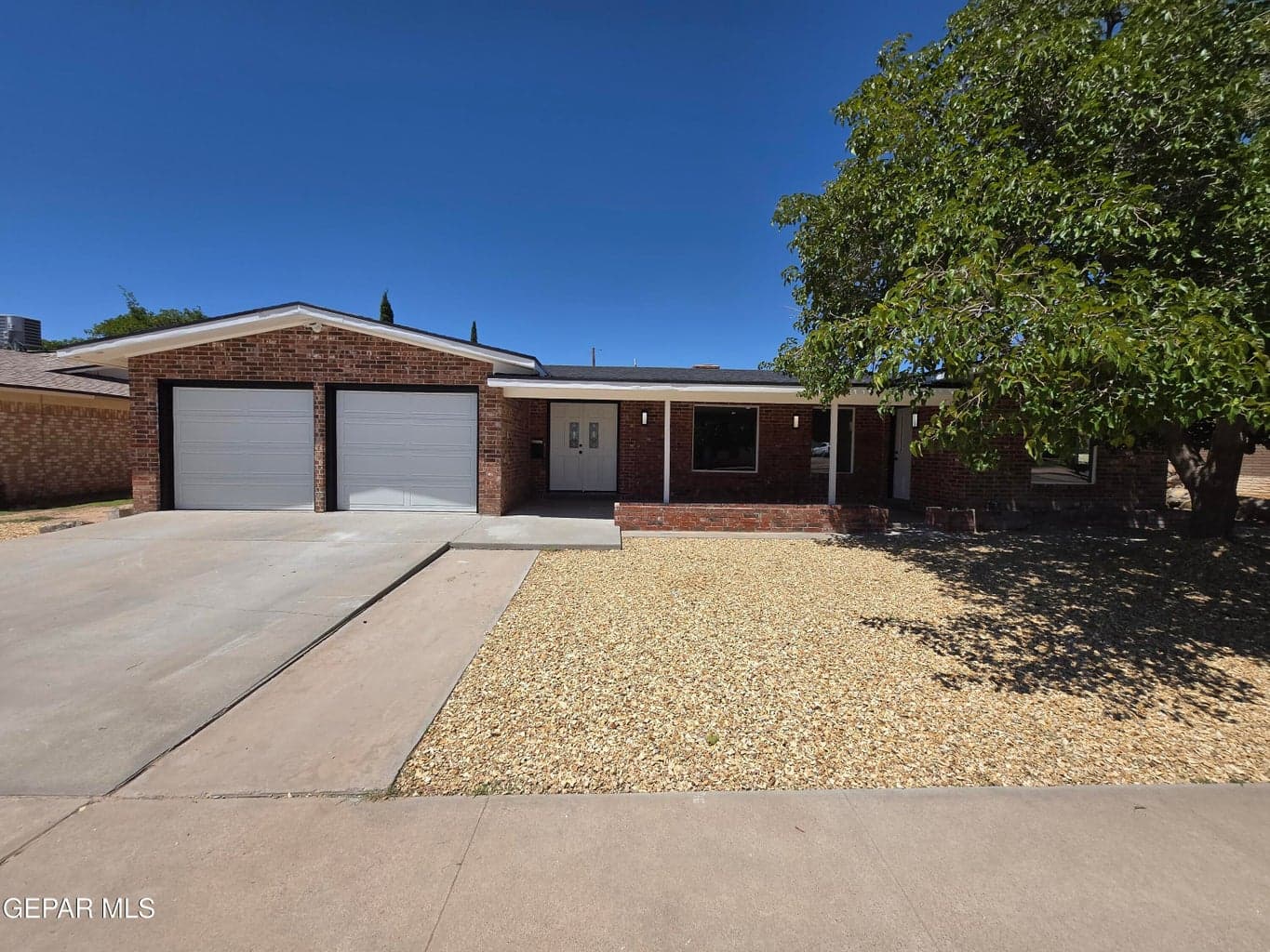 2705 FIERRO Drive