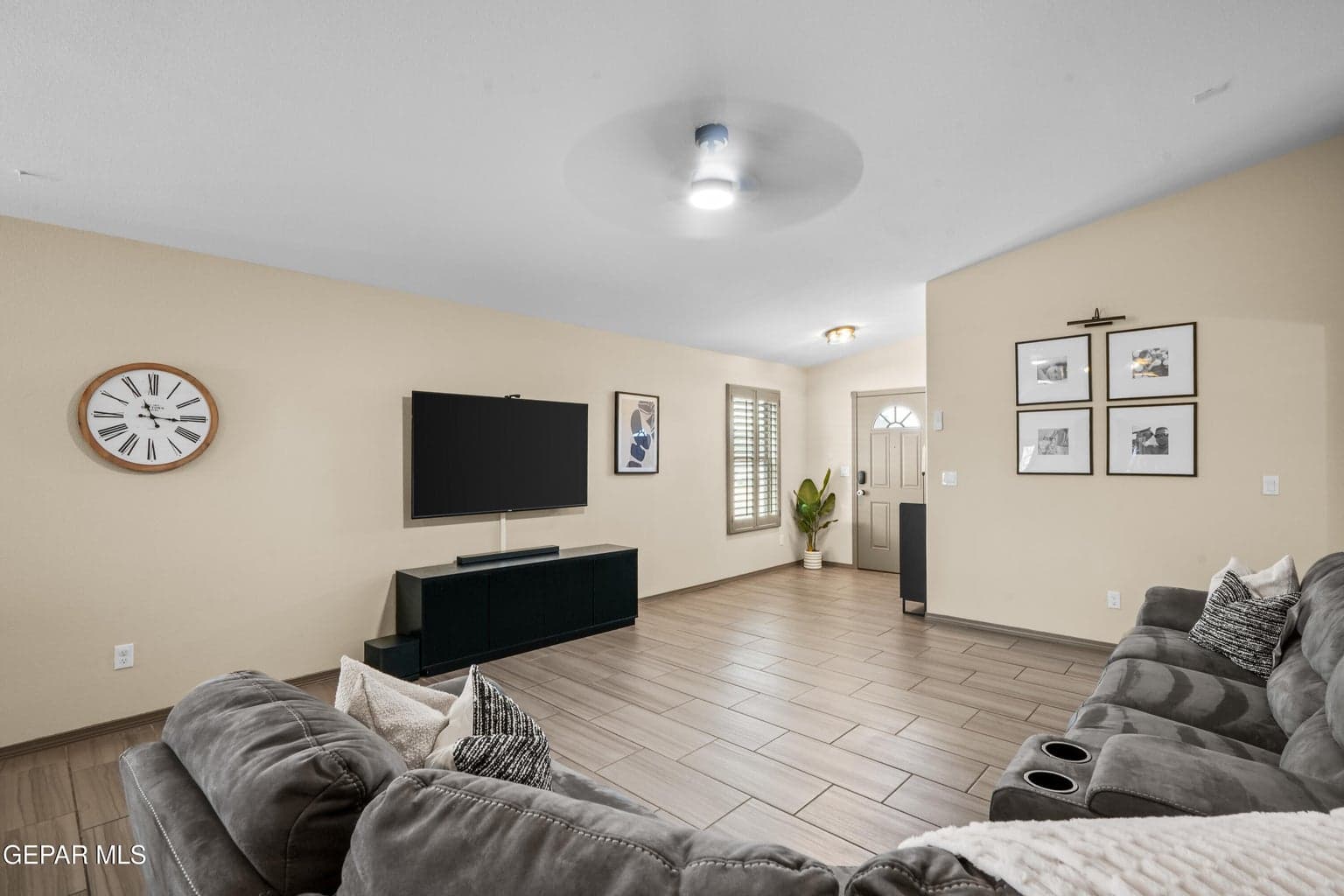 2840 Tierra Benji Pl-9