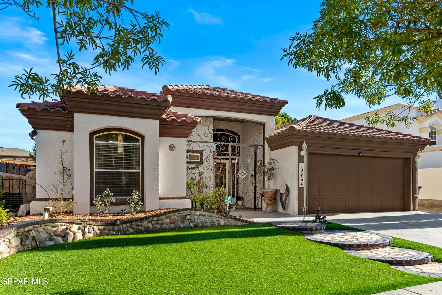 12464 Tierra Limon-67