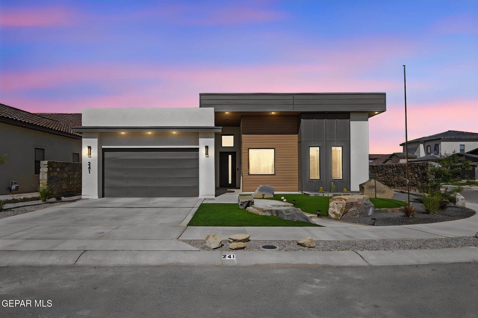 241 MAR VISTA Place