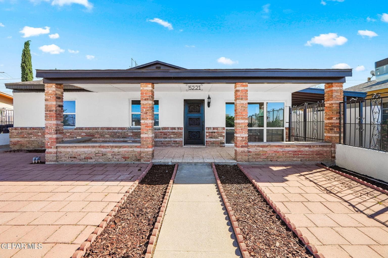 5221 Timberwolf Dr-4