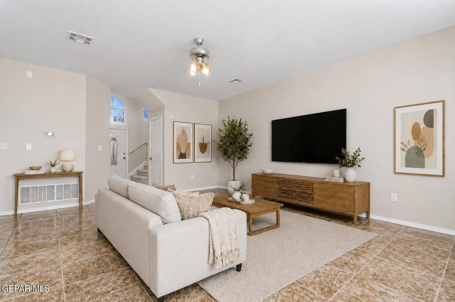 4-Living Room (1)
