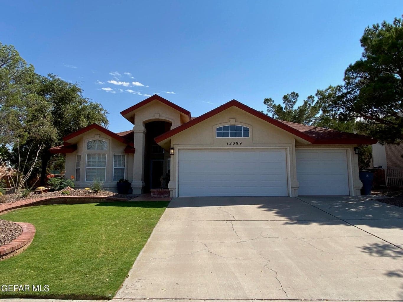 12099 Pueblo Laguna Drive