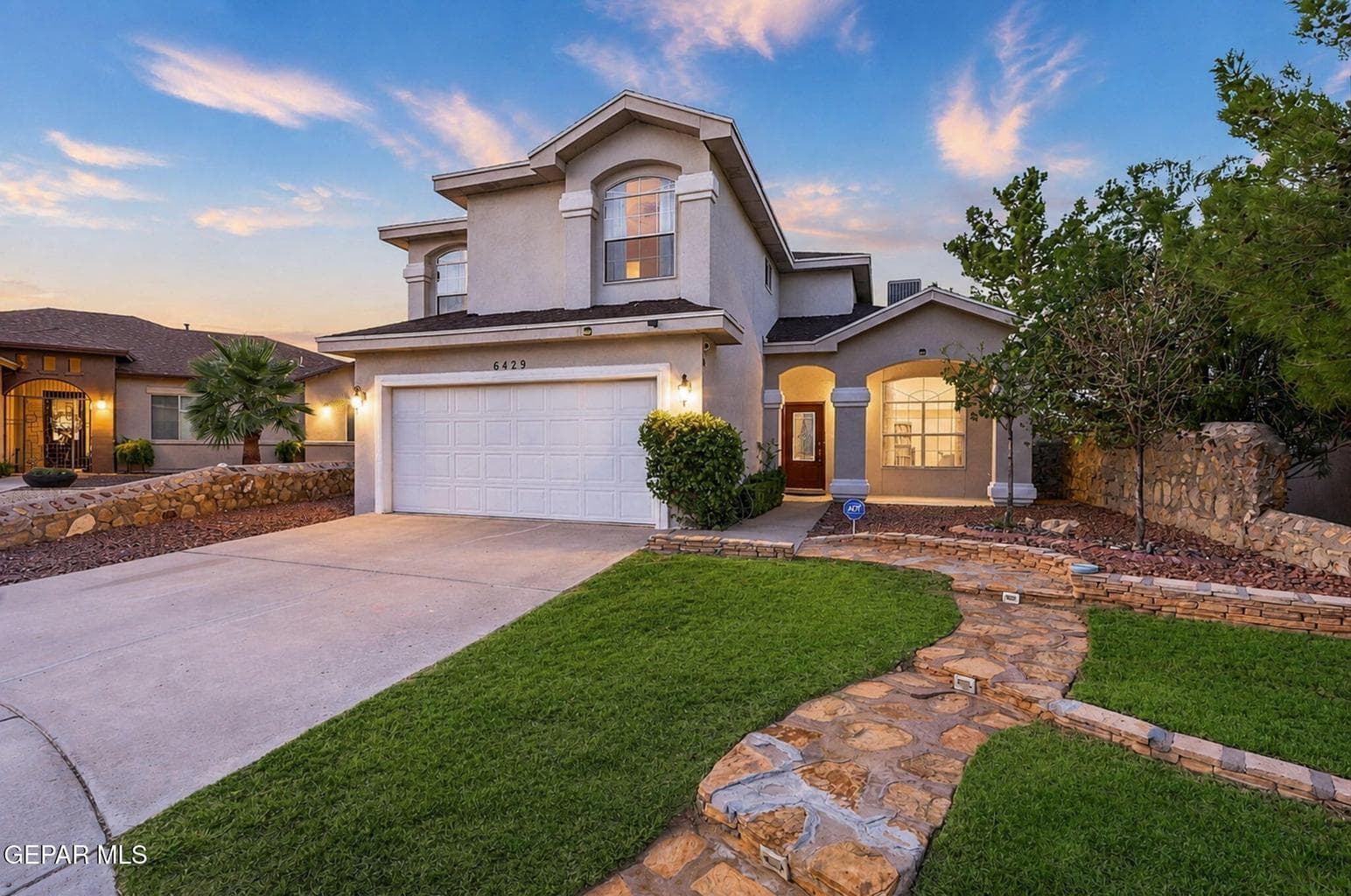 7-web-or-mls-Exterior7
