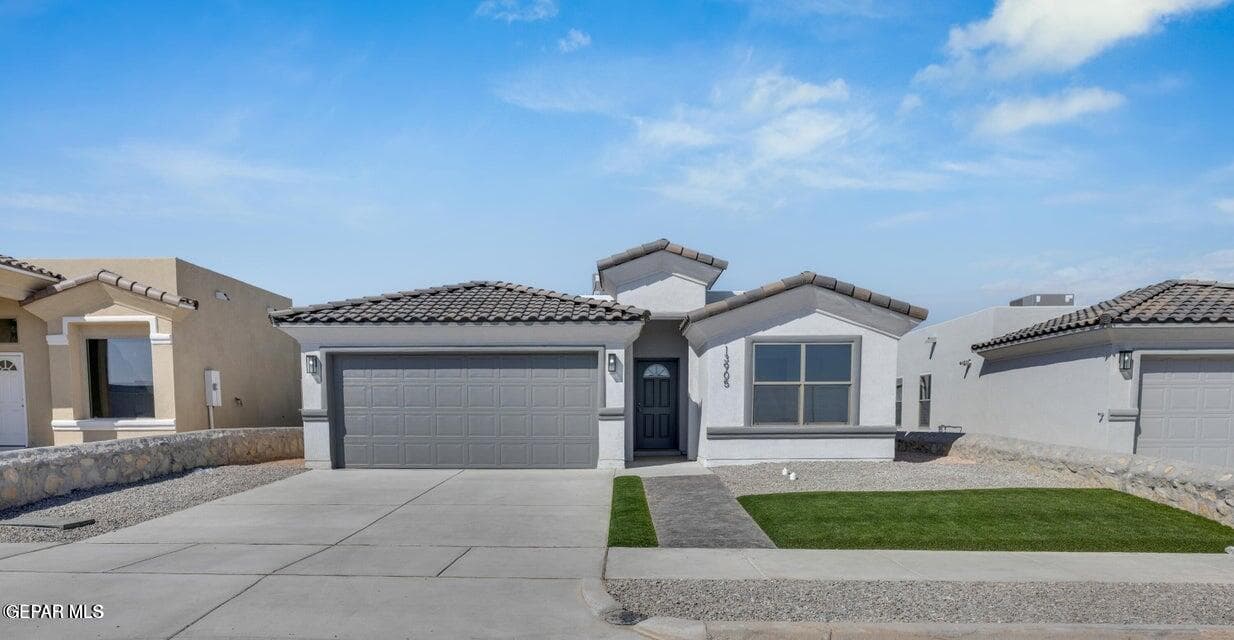 Photo of 13936 Paseo Alegre Avenue