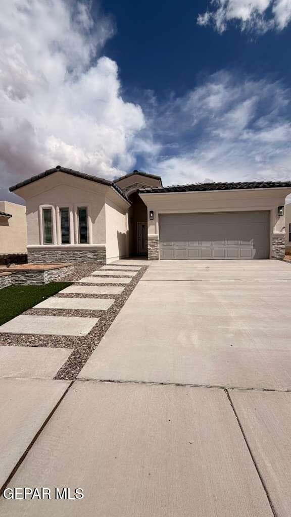 10895 FRANCISCO VAQUERA Drive